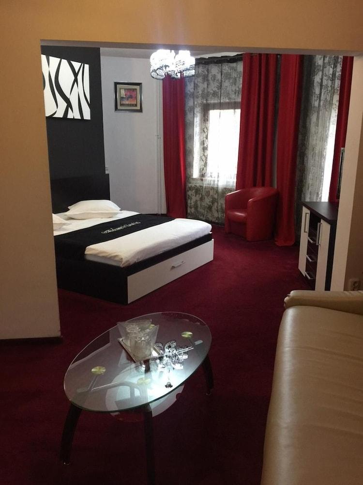 Hotel Papu 부쿠레슈티 외부 사진