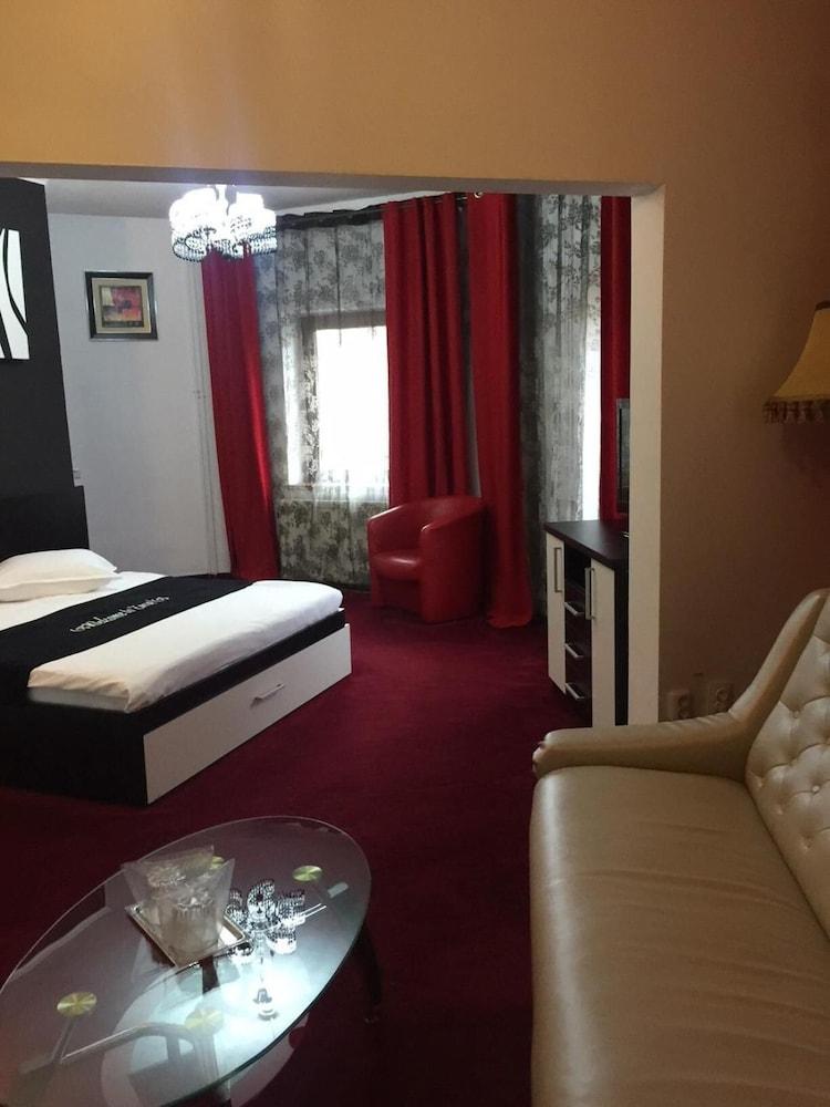 Hotel Papu 부쿠레슈티 외부 사진